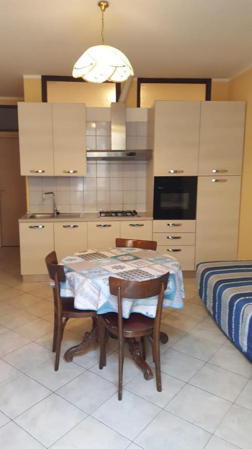 Torres Rojas Apartman Ivrea Kültér fotó
